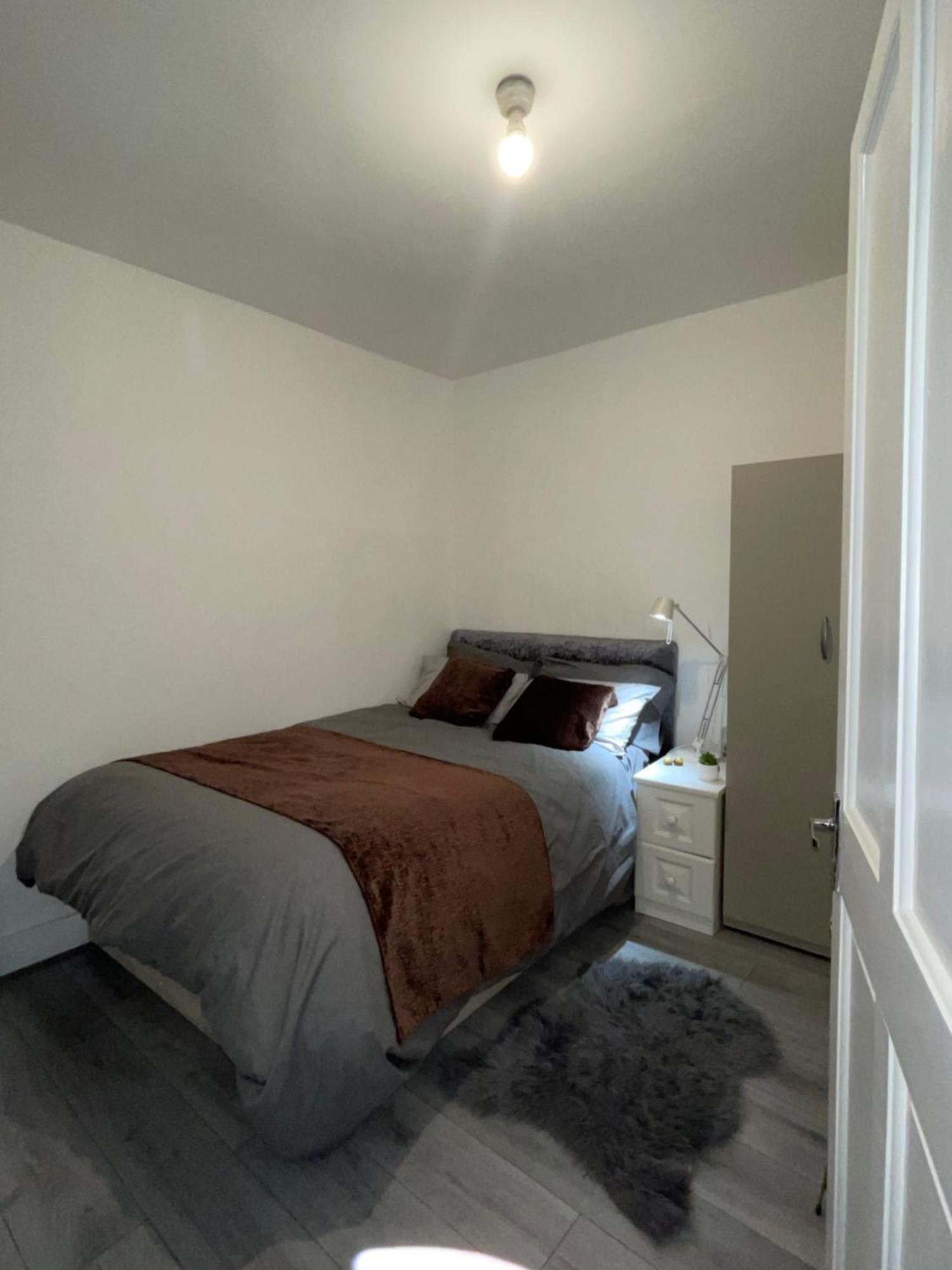 Cozy Rooms 25 Min Liverpool Street Лондон Экстерьер фото
