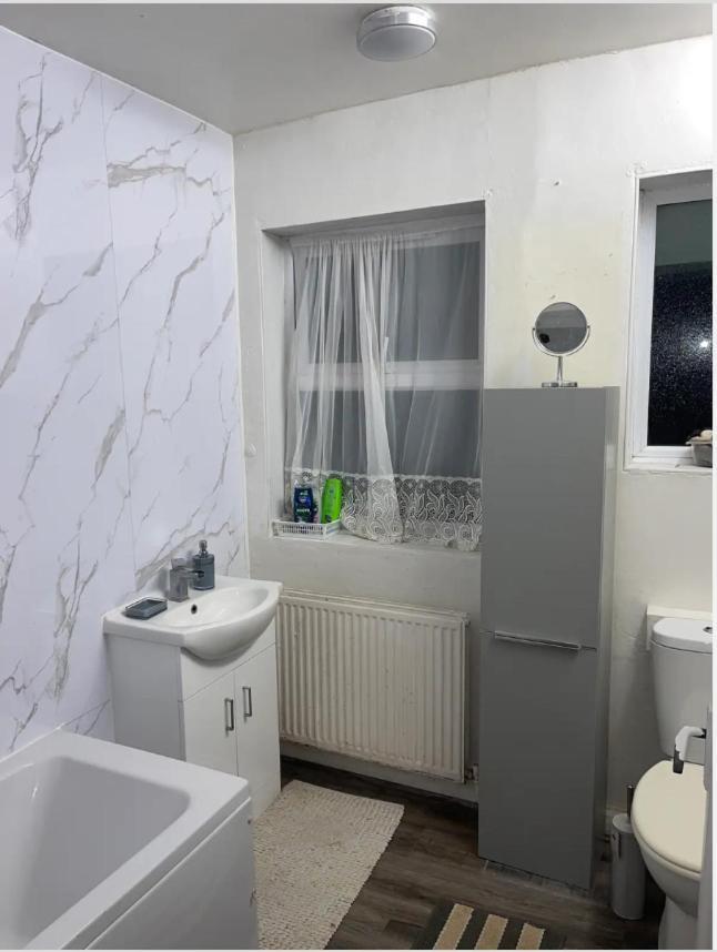 Cozy Rooms 25 Min Liverpool Street Лондон Экстерьер фото